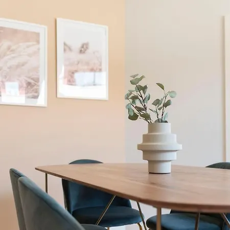 Superb Flat W/ Ac & Balcony By Lovelystay Apartment Porto